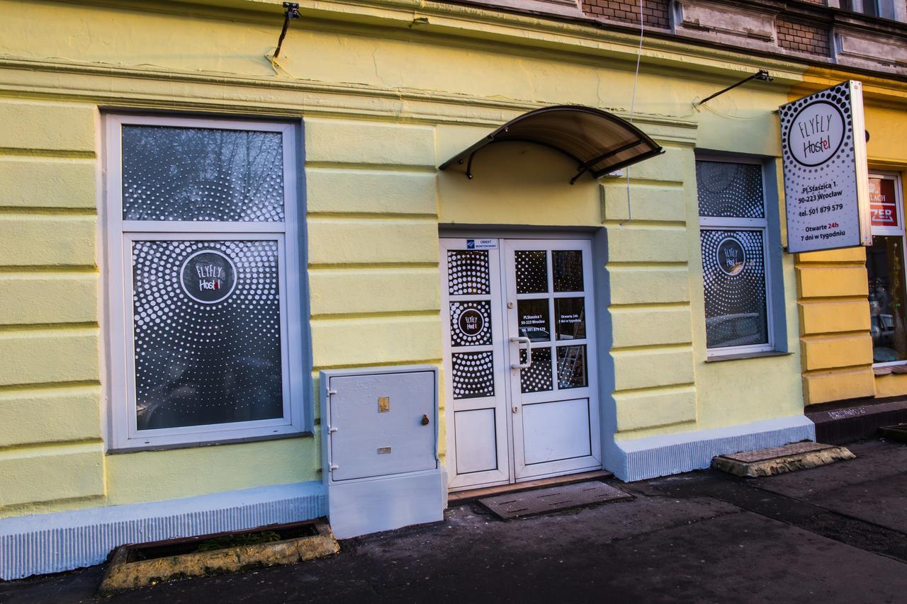 Flyfly Hostel , Darmowy Parking , Rezerwuj Przez Urzadzenia Mobilne -10 Procent Wroclaw Dış mekan fotoğraf