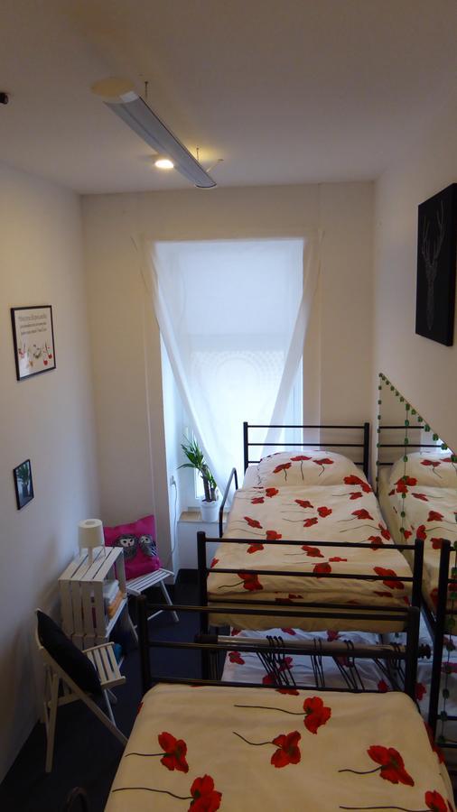 Flyfly Hostel , Darmowy Parking , Rezerwuj Przez Urzadzenia Mobilne -10 Procent Wroclaw Dış mekan fotoğraf